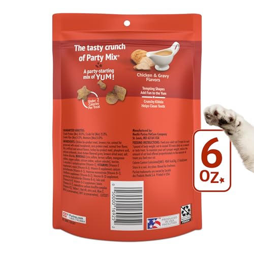 Purina Friskies Natural Cat Treats Party Mix Natural Yums With Real Salmon and Added Vitamins, Minerals and Nutrients - 20 oz. Canister